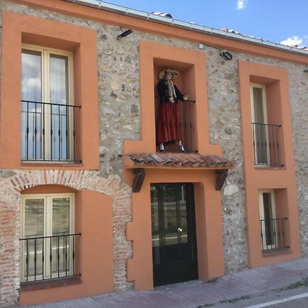 Casa Rural El Horno De La Aldegueela Торрекабальерос Экстерьер фото