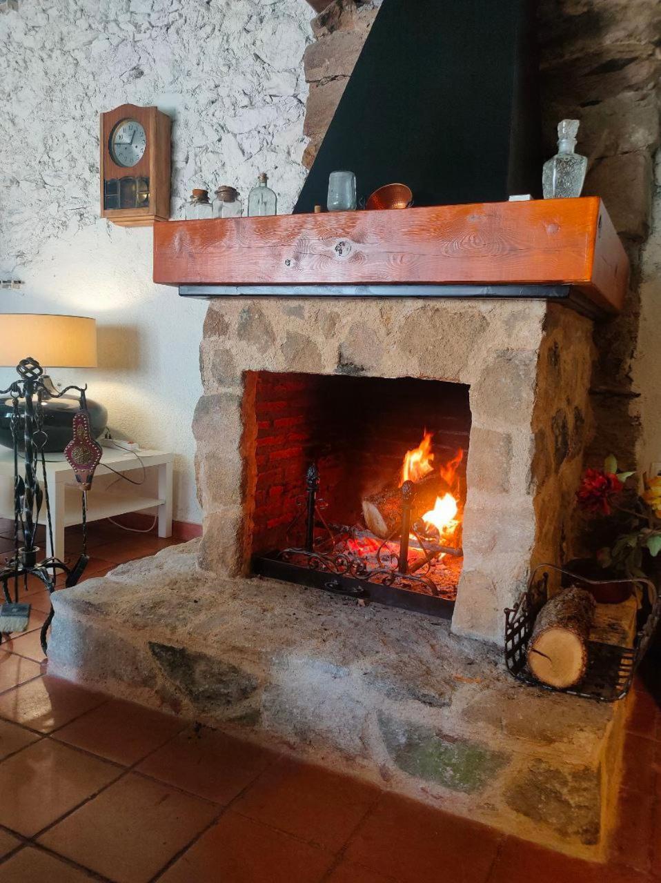 Casa Rural El Horno De La Aldegueela Торрекабальерос Экстерьер фото