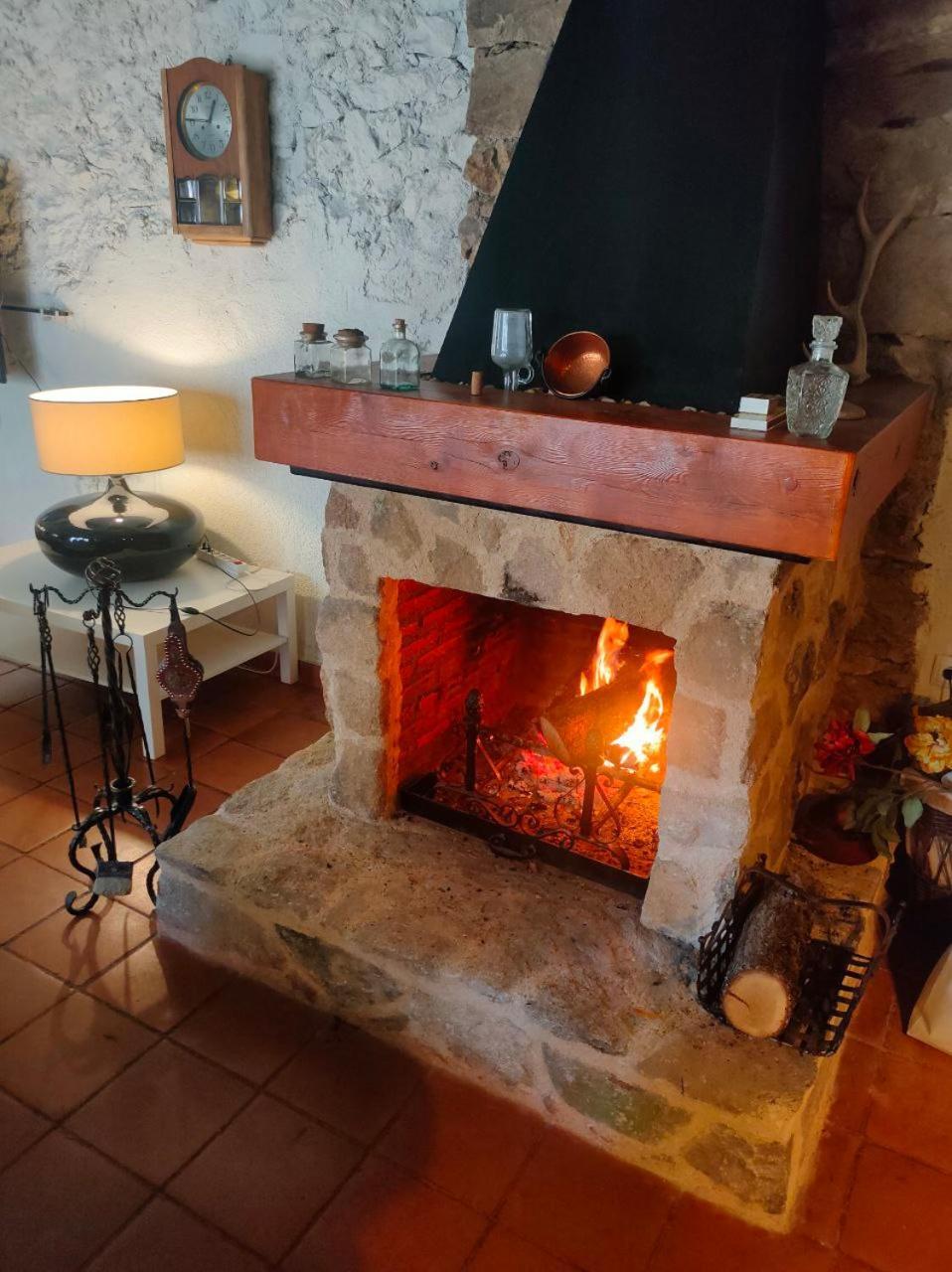 Casa Rural El Horno De La Aldegueela Торрекабальерос Экстерьер фото