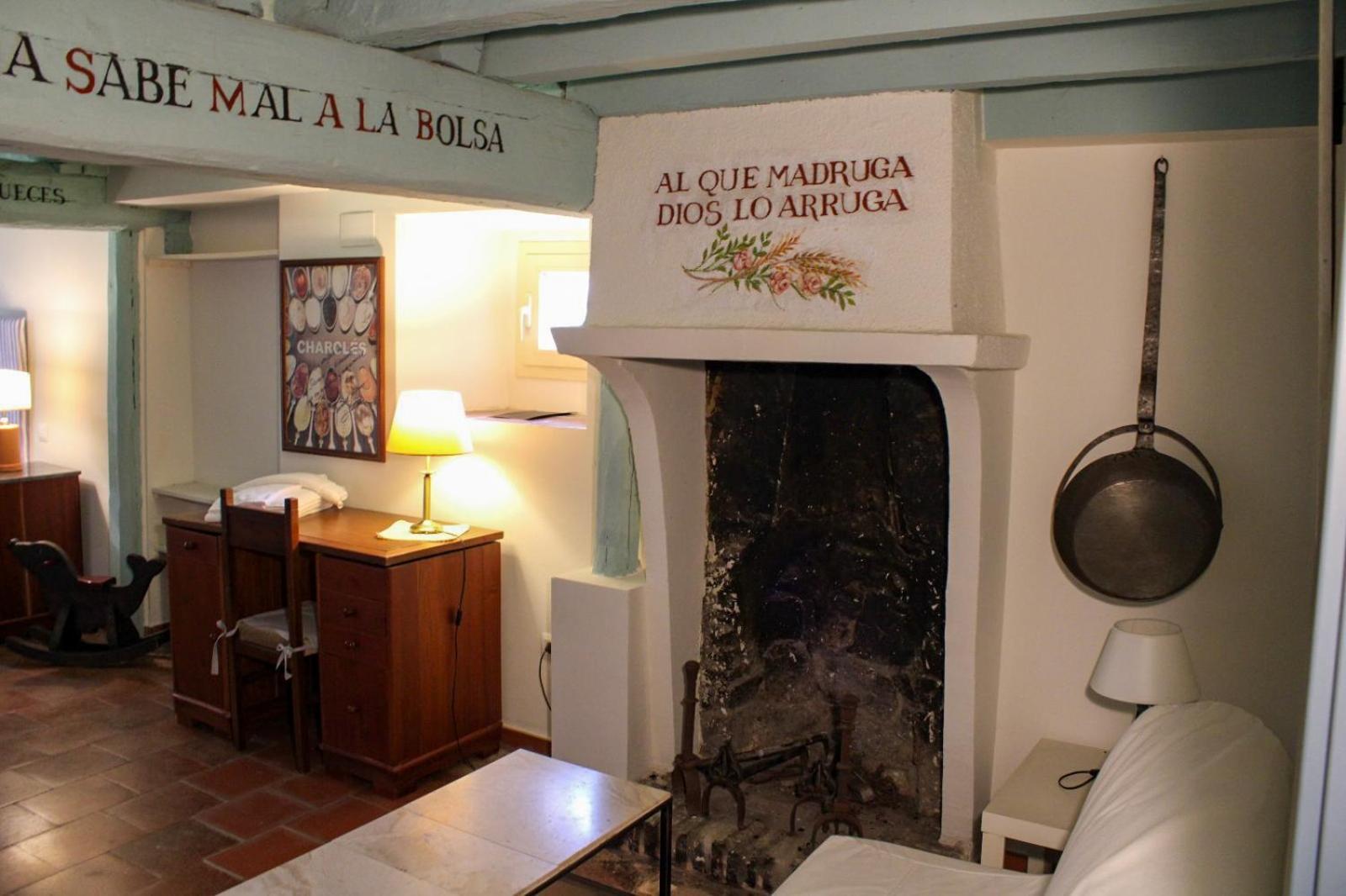 Casa Rural El Horno De La Aldegueela Торрекабальерос Экстерьер фото