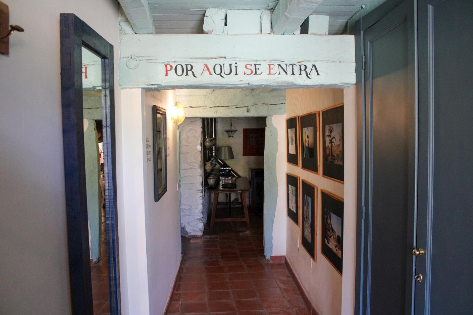 Casa Rural El Horno De La Aldegueela Торрекабальерос Экстерьер фото